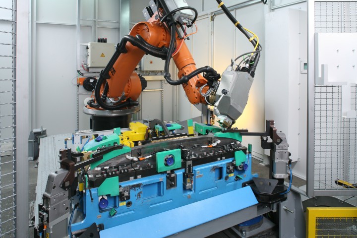 Komplizierte Vorrichtungstechnik zum präzisen spannen von Bauteilen